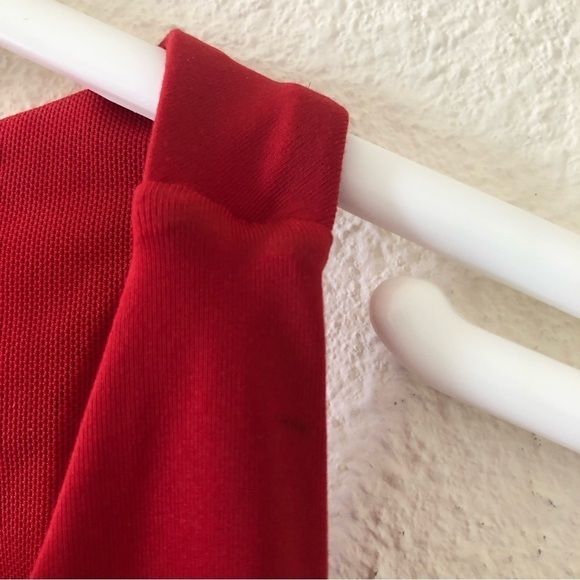 ATHLETA Red High Neck Underwire Sports Bra Women Size 32DD/DD - Picture 2 of 10